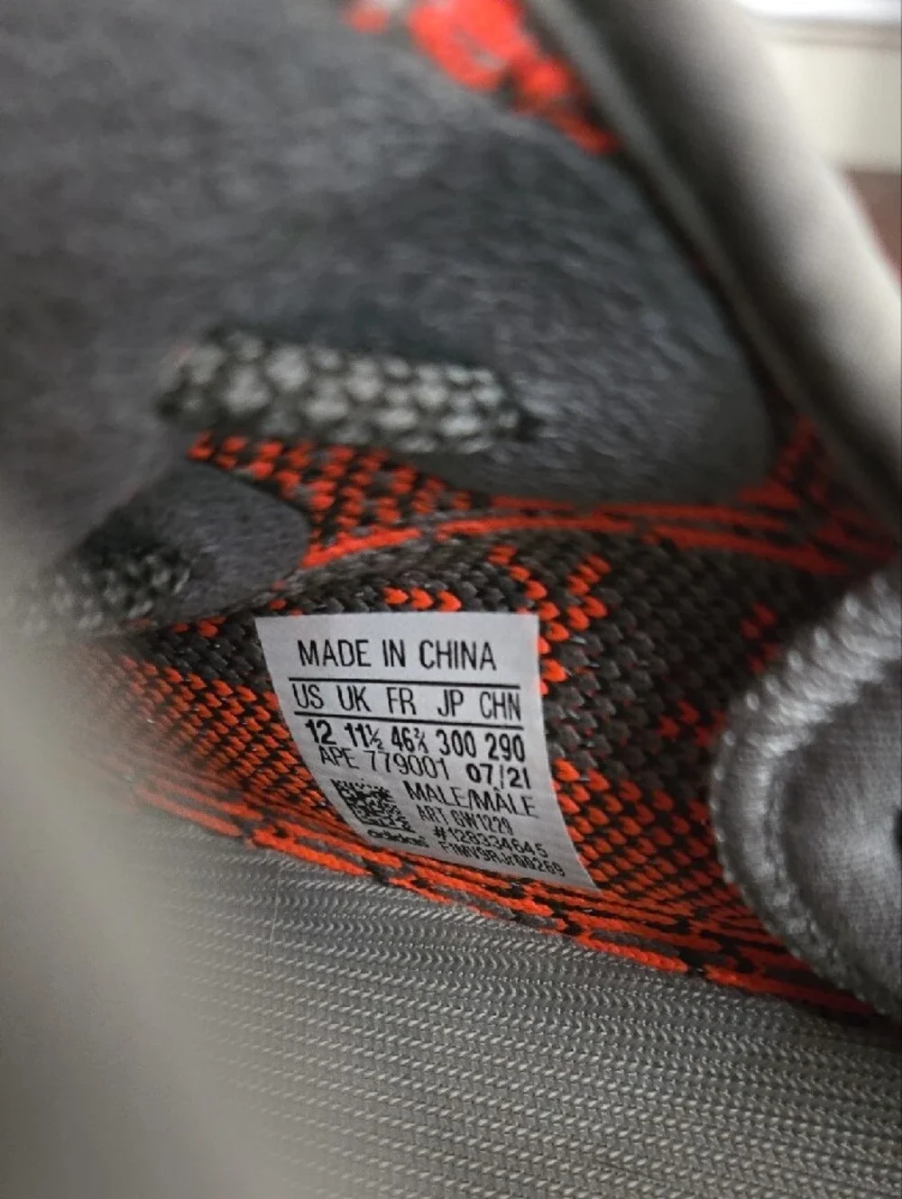 Yeezy Boost 350 V2 Grey with Bright Orange Stripe Mens size 12